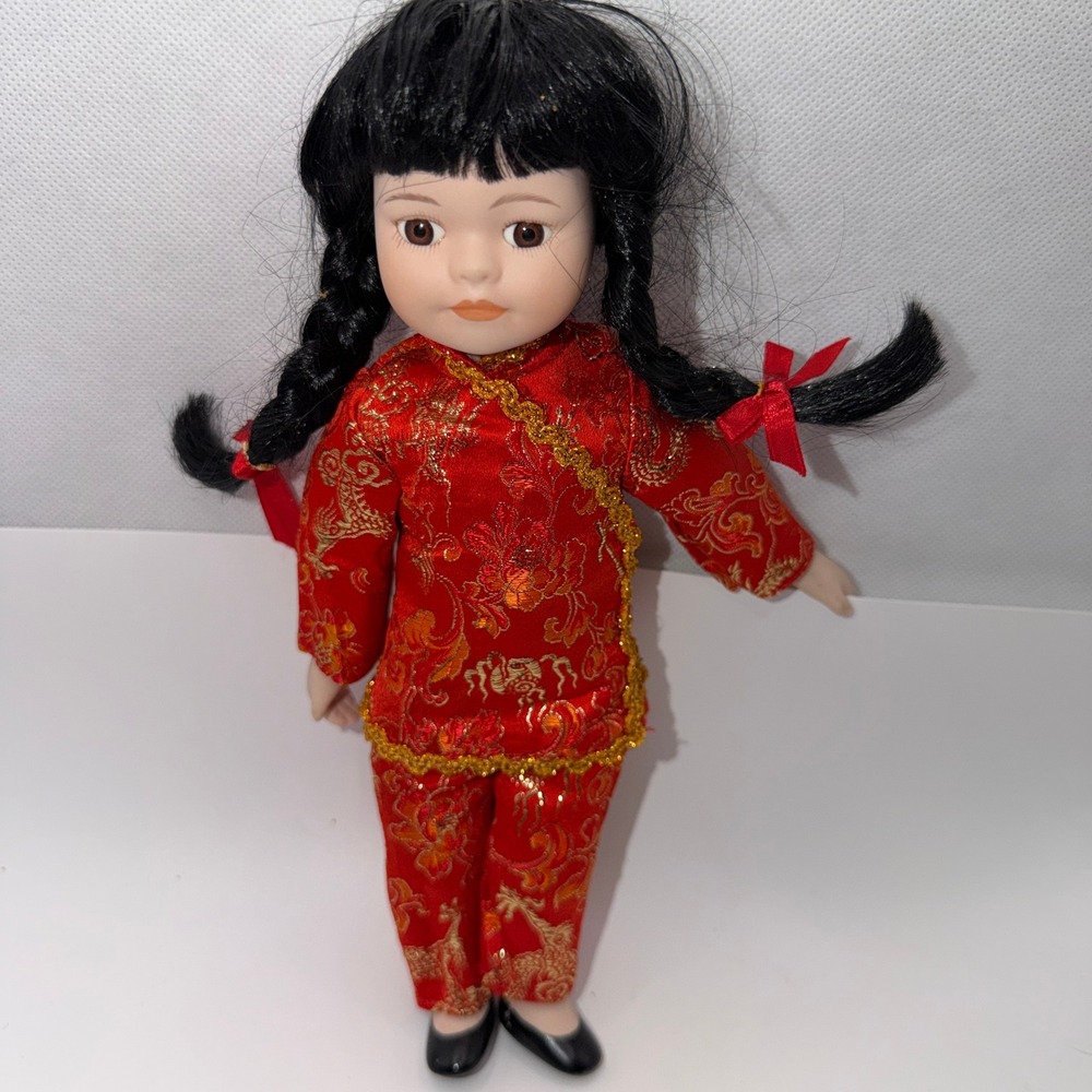 Russ Berrie & Co. 1998 Royalton Collection "Suzie from China" 10" porcelain doll